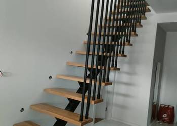 Schody metalowe, stelaż stalowy, konstrukcja