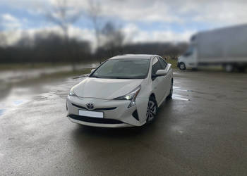 Toyota Prius 4 (2016) – Hybryda + LPG Landi Renzo. Biała Perła