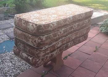 Kamper, przyczepa - materace 8 sztuk. 3 osoby.