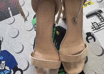 Buty no obcasie