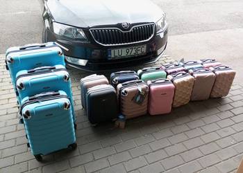 walizki małe  z abs wizzar i ryaner