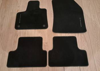 Dywaniki (komplet) welurowe do Opla Grandland X, nowe, do sprzedania