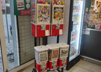 Automat Sprzedający kulki, kapsuły, piłki - Wynajem, Współpraca