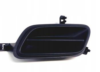 VOLVO V70 lift lewa zaslepka halogenu w zderzak OE 8693351