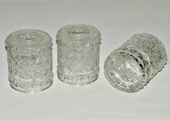 Klosze szklane odlewane z lat 70-ch PRLu , 3 szt., Ø 11,5 x 12,7  cm , E27