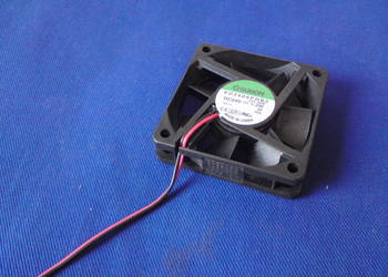 Wentylator KD2406PHB2 24V DC