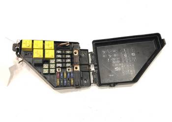 SKRZYNKA BEZPIECZNIKÓW LAND ROVER FREELANDER I YQE000020 Terenowy 98-0