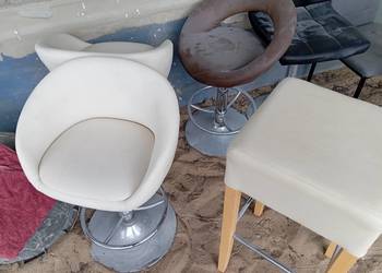 Sprzedam krzesła i hokery