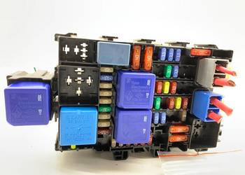 SKRZYNKA BEZPIECZNIKÓW RENAULT GRAND SCENIC IV 243800453R Minivan 1.3