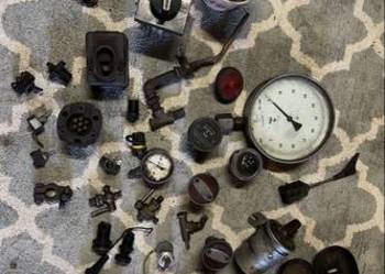 Licznik, stacyjka, szkła  lamp .. Licznik, stacyjka, szkła  lamp ..