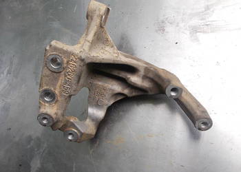 Toyota Hilux 3.0 1KD łapa wspornik silnika 246260-459