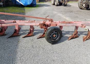 Pług 7 skibowy podorywkowy Unia Grudziądz