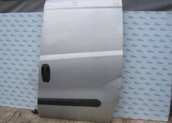 OPEL COMBO D 16r drzwi boczne lewe przesuwne OPEL COMBO D 16r drzwi boczne lewe przesuwne