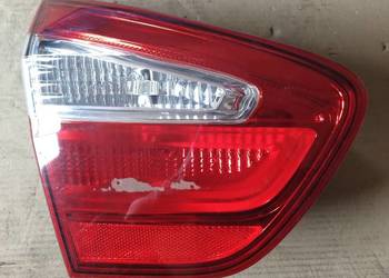 Kia Rio III 2015 lampa lewy tył w klapę 92403-1W2 Ładna nieuszkodzona