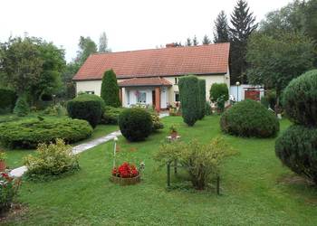 Kamienna Góra, dom z ogrodem /garaż/działka