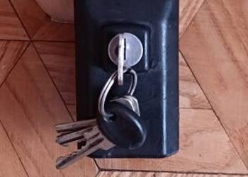 Zamek pokrywy klapy silnika Fiat 126p