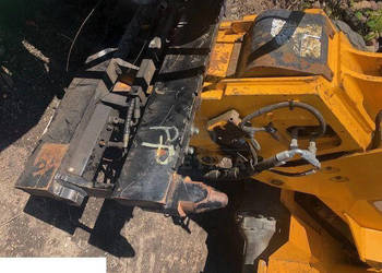 JCB TM 300 310 320 - Siłownik Wychyłu [CZĘŚCI]