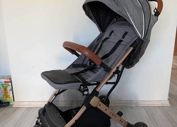 Wózek spacerowy Momi Estelle