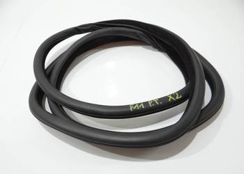 USZCZELKA DRZWI PRAWY TYŁ BMW F11 GUMA-ZAMSZ