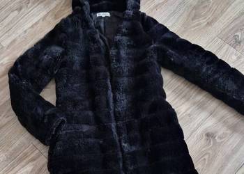 futro futerko płaszcz z futra z kapturem rozm 36 S