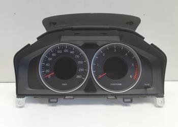 Volvo S60 II V60 I 2.0 D diesel LICZNIK ZEGARY 31343323AA Europa