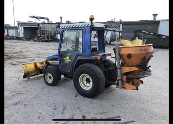 Traktor komunalny Iseki 3025