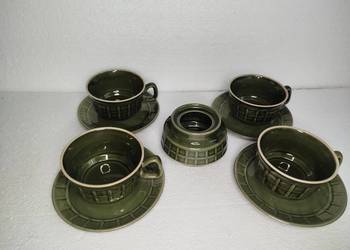Filiżanki z podstawkami Pruszków porcelit Sylwia kratka