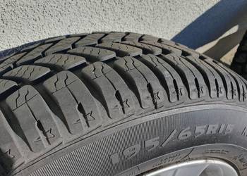 Koła z oponami całorocznymi. Opony Dębica Navigator 2 195/65 R15