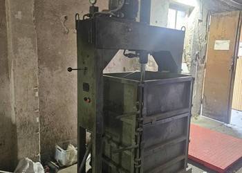 Prasa jugoslowianska do odpadów