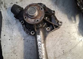 MERCEDES W124 2,2 B pompa wody