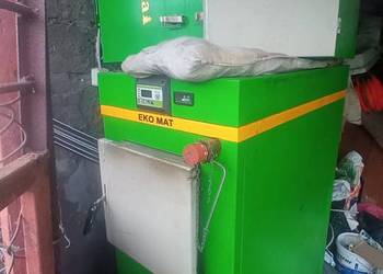 Pięć z podajnikiem