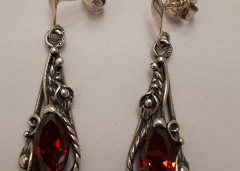 Kolczyki z rubinkami