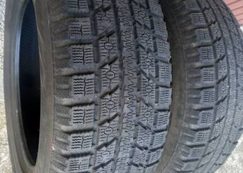 Opony zimowe 2 sztuki TOYO 235/65 R17 SUV BARDZO ŁADNE CENA ZA 2 SZTUKI