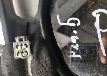 LUSTERKO PRAWE FORD FOCUS