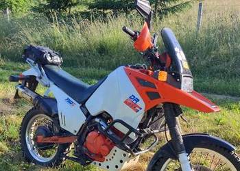 Suzuki DR750 BIG