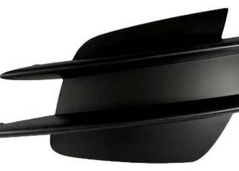 MERCEDES C-KLASA W205 Kratka zderzaka przod lewa OE