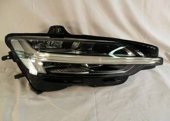 Reflektor Przód strona prawa Volvo V60 B01720206