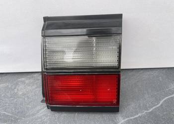 VW PASSAT B3 PRAWA LAMPA W KLAPĘ