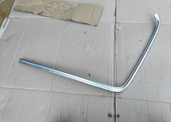 MERCEDES W123 LISTWA ZEWNĘTRZNA CHROM PRAWA + LEWA