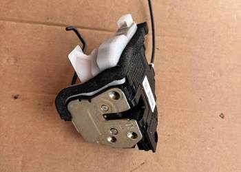 Zamek drzwi lewy przód Hyundai i20 II 14-20 81310-C8020