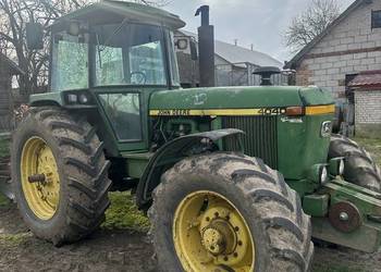 John Deere 4040s