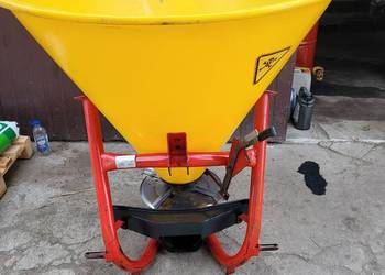 * rozsiewacz do nawozu lejowy 500 kg *