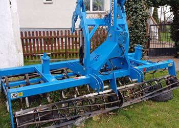 Agregat uprawowo siewny