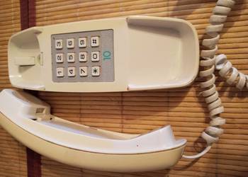 Telefon stacjonarny z PRL