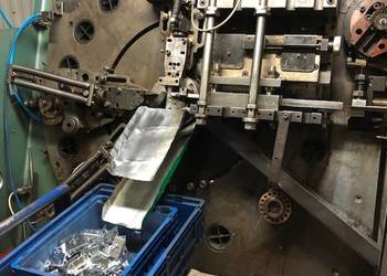 Automat do gięcia drutu i taśm BIHLER GRM 50