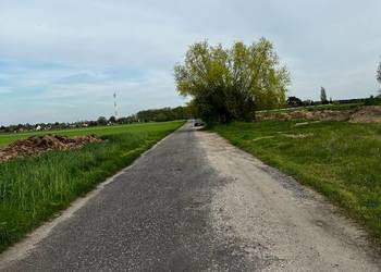 Działka przy drodze asfaltowej