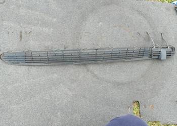 kratka zderzaka przedniego przód zaślepka haka Mercedes w168