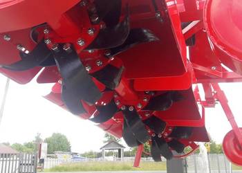 Glebogryzarka Międzyrzędowa 1.8m Do Truskawek, 289 Obrotów