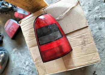 Opel Vectra B Lampa tył tylna kombi lewa