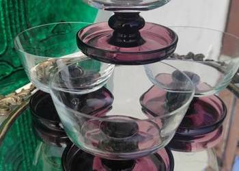 Kolekcjonerskie pucharki na podstawie ze szkła optycznego z lat 50-tych XX Kolekcjonerskie pucharki na podstawie ze szkła optycznego z lat 50-tych XX